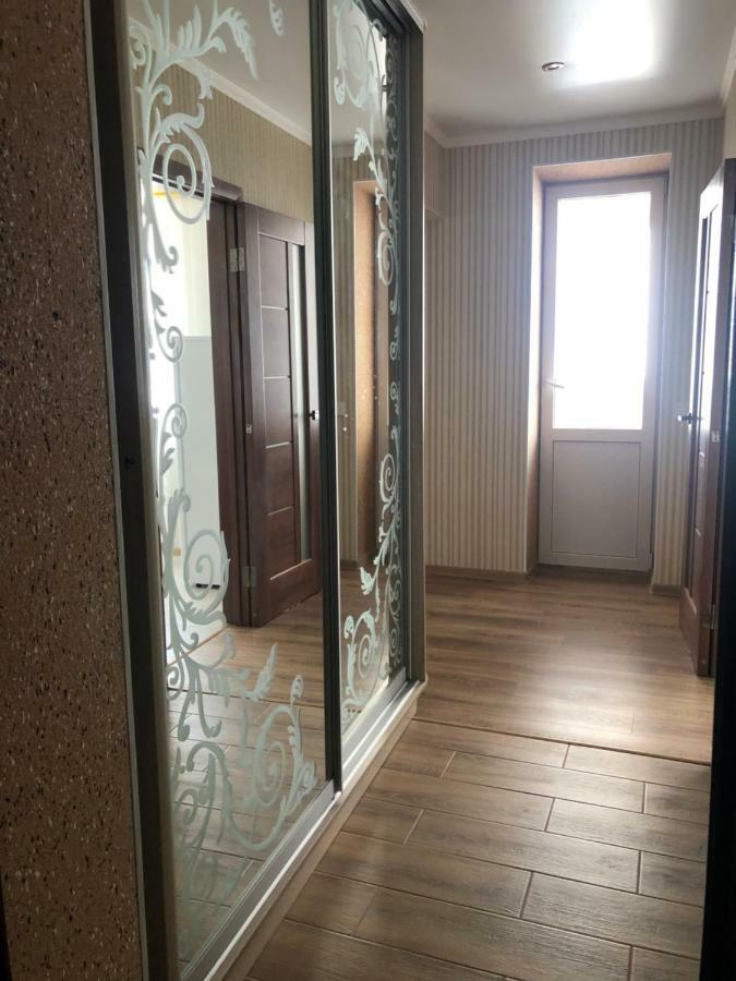 Центр міста Апартаменты Кам'янець-Подільский Екстер'єр фото